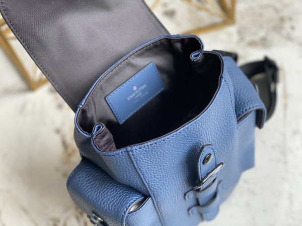 l**is V*t*n christopher xs