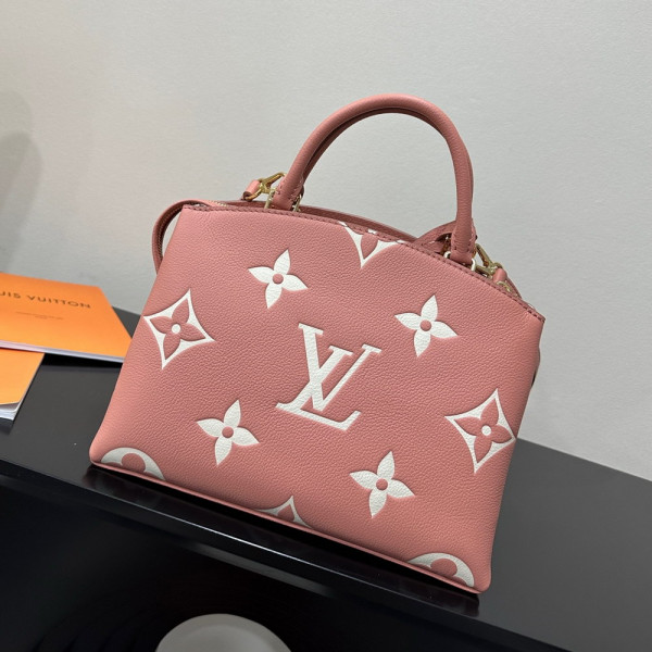 l**is V*t*n petit palais