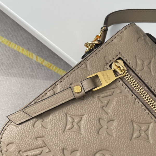 l**is V*t*n pochette mÉtis