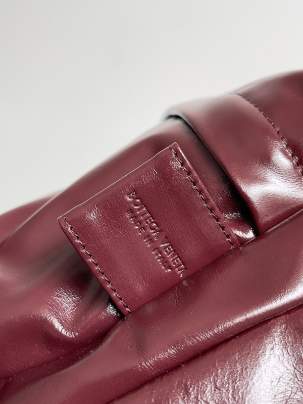 Bo*te*ga ve*ne*ta backpack