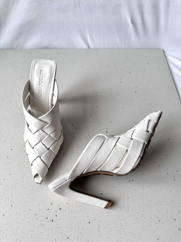 Bo*te*ga ve*ne*ta alfie mule