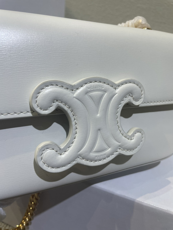 Ce**e chain shoulder bag triomphe