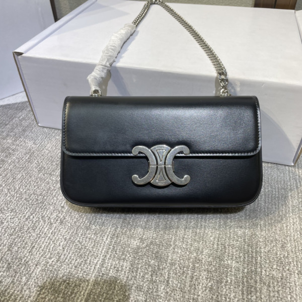Ce**e chain shoulder bag triomphe