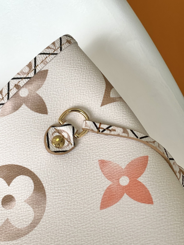 l**is V*t*n neverfull mm