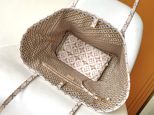 l**is V*t*n neverfull mm