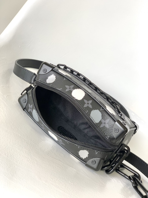 l**is V*t*n mini soft trunk