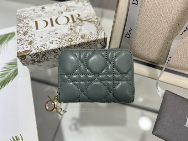 D*or card holder