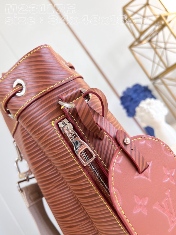 l**is V*t*n maxi noé sling