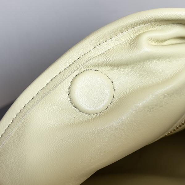 Bo*te*ga ve*ne*ta medium hop