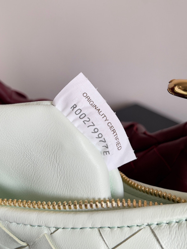 Bo*te*ga ve*ne*ta small gemelli