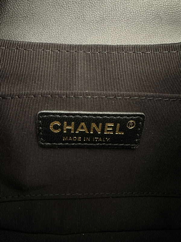 CL FLAP BAG WITH TOP HANDLE