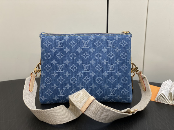 l**is V*t*n coussin pm