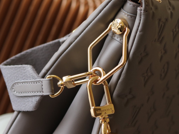 l**is V*t*n coussin mm-34*24*12cm