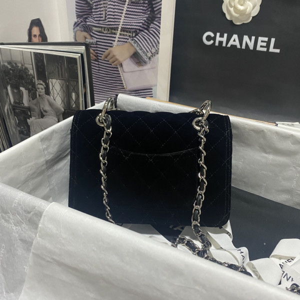CL MINI FLAP BAG