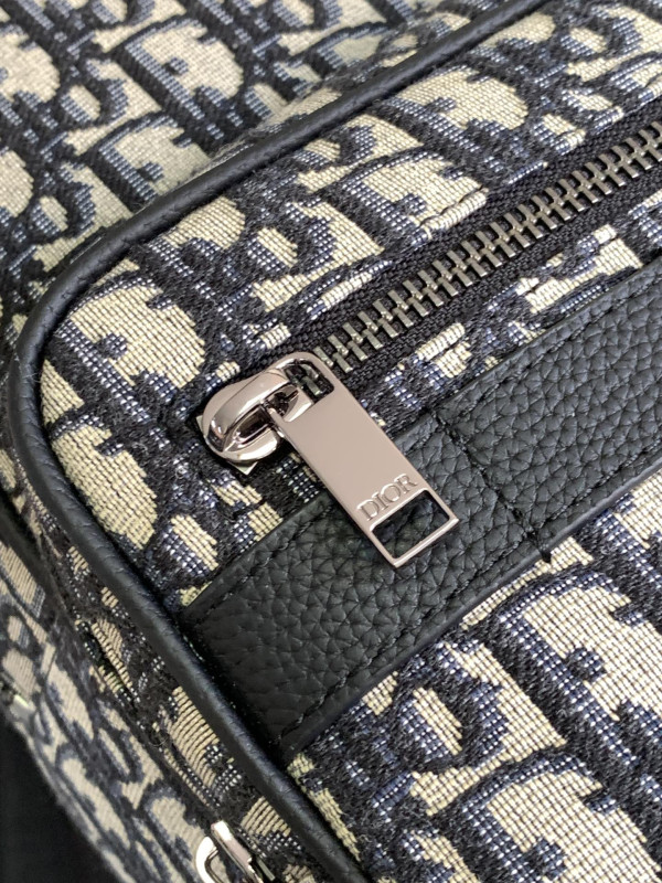 D*or safari backpack