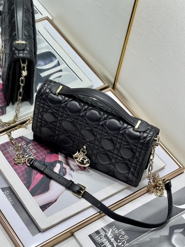 lady D*or-24*14*7.5cm