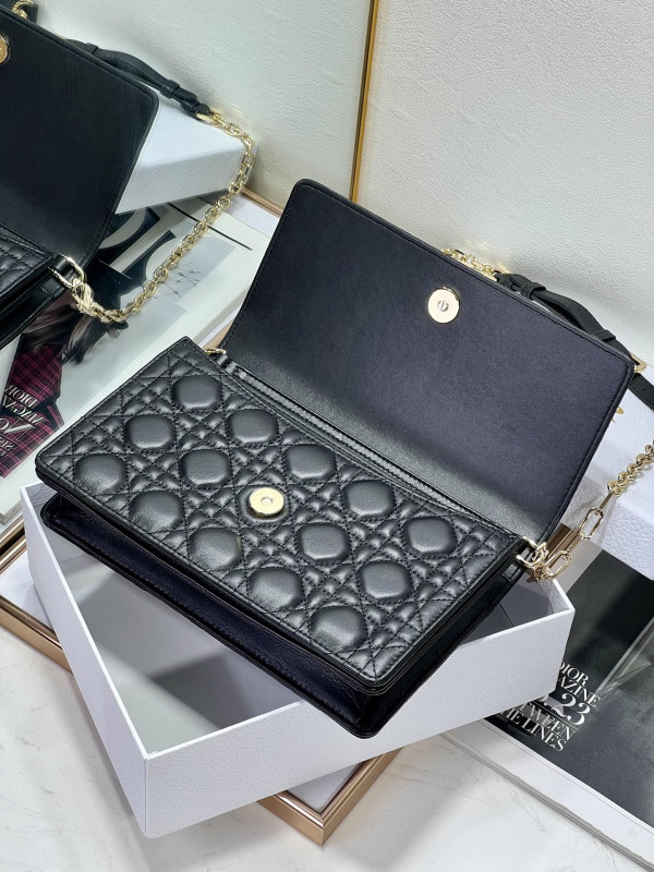 lady D*or-24*14*7.5cm