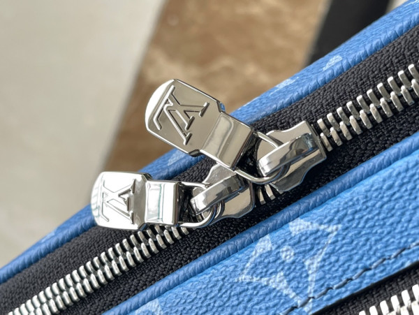 l**is V*t*n nano alpha-24*16*8 cm