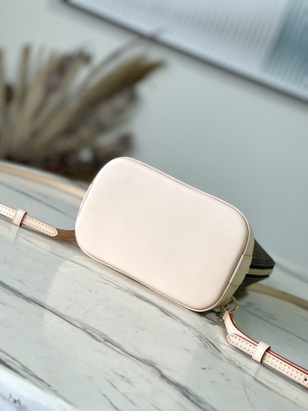 l**is V*t*n alma backpack - 15*20*10 cm