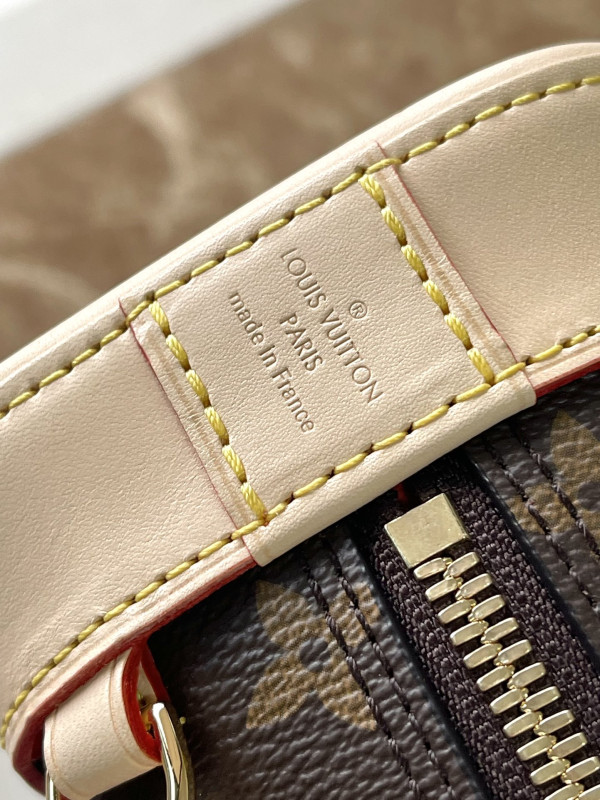 l**is V*t*n alma backpack - 15*20*10 cm