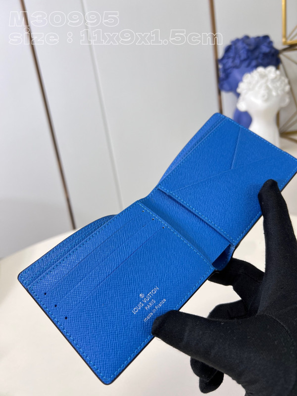 l**is V*t*n multiple wallet-11.5-9-1.5cm