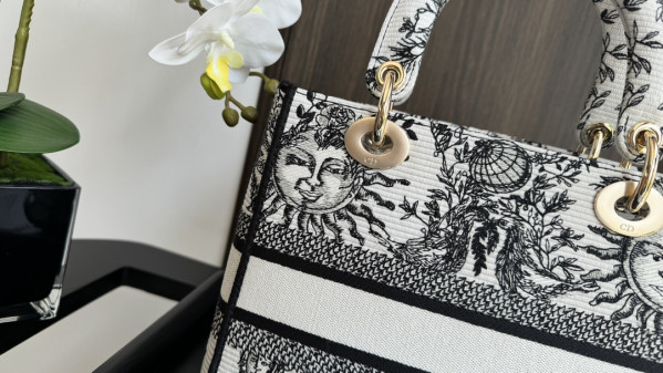 D*or medium lady d-lite bag-24-20-11cm