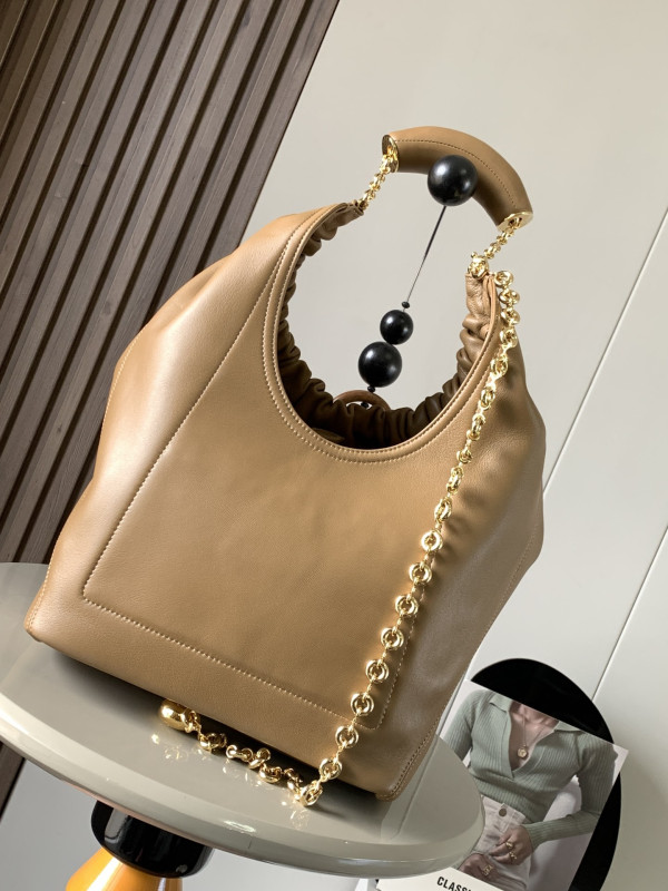 Loewe Squeeze Bag-34*33*13.5CM