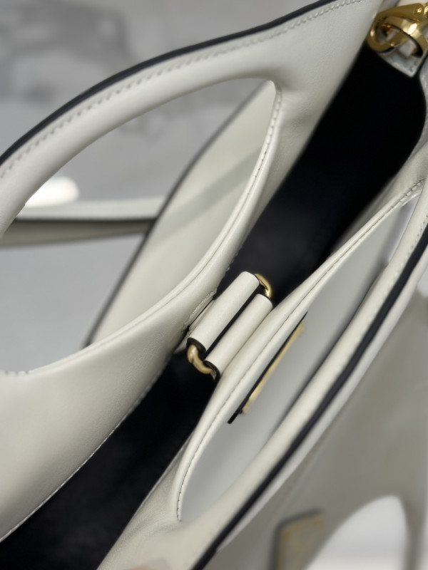 Pra*a crossbody bag 1ba421-32*19*4.5cm