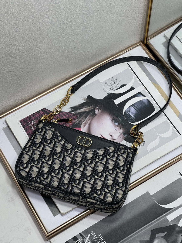 D*or avenue 30 montaigne mini hobo bag