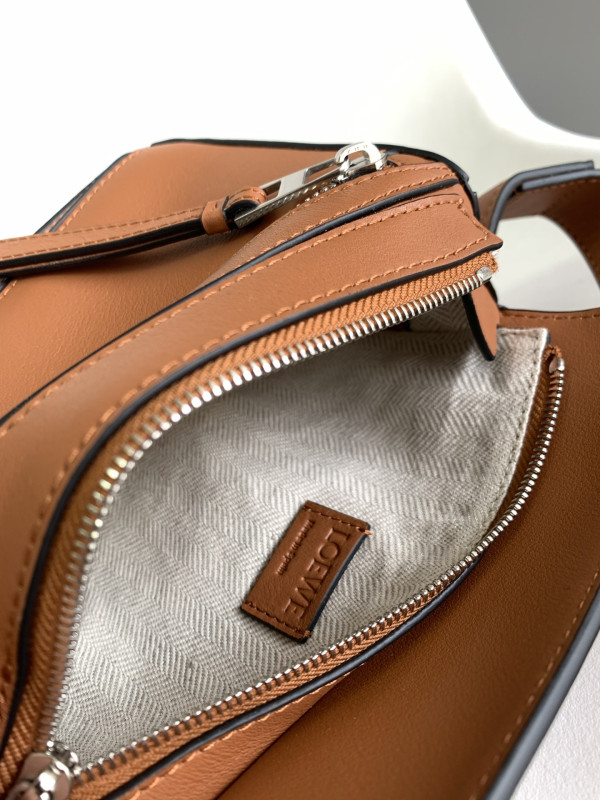 LOEWE PUZZLE BAG-18*12*7.5CM