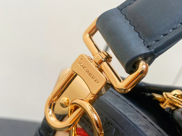 l**is V*t*n side trunk pm-21*14*6cm