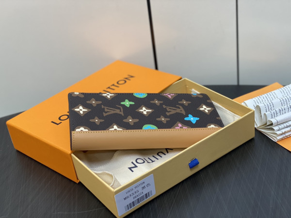 l**is V*t*n brazza wallet-10*19*2cm