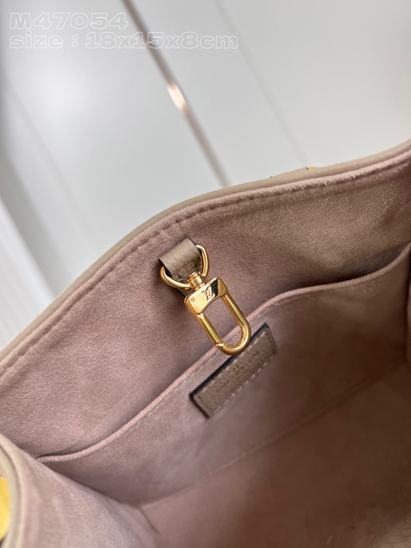 l**is V*t*n onthego bb-18*15*8.5cm