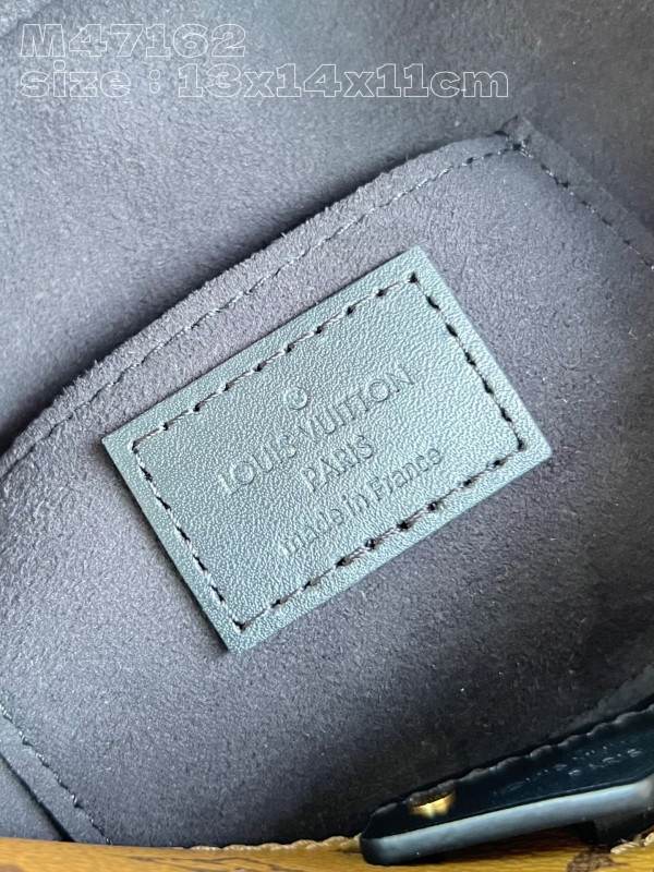 l**is V*t*n just in case-13*14*11.5cm