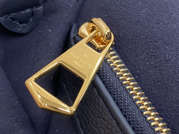 l**is V*t*n nano diane-24*15*9 cm