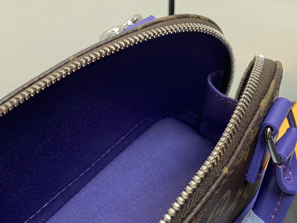 l**is V*t*n nano alma-18*12*8cm