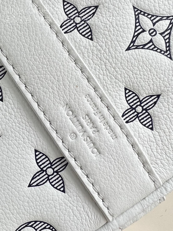 l**is V*t*n keepall bandouliÈre 50