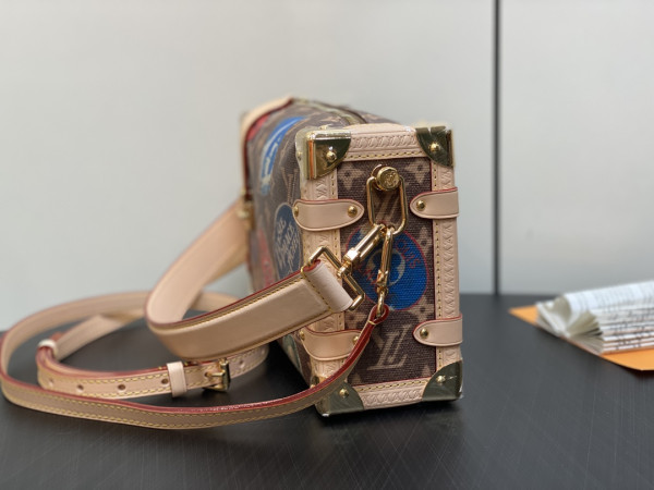 l**is V*t*n side trunk pm-21*14*6cm