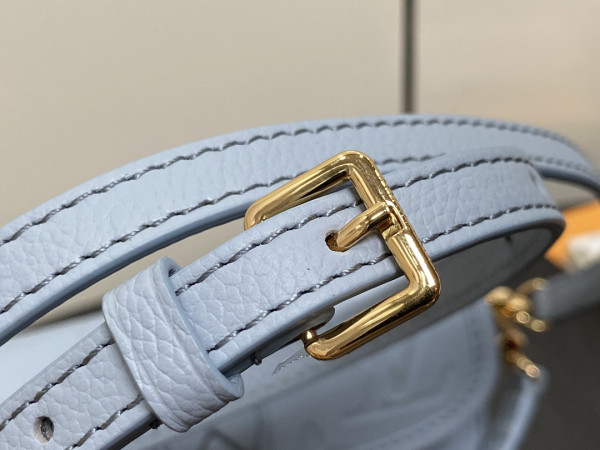 l**is V*t*n nano diane-19*10.5*6 cm