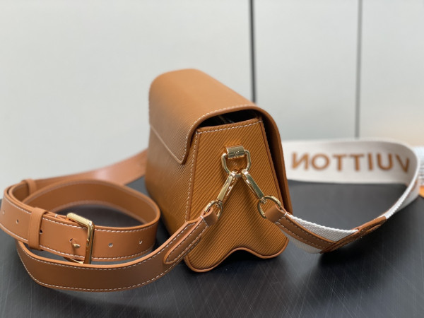 l**is V*t*n twist mm-23*17*9.5cm