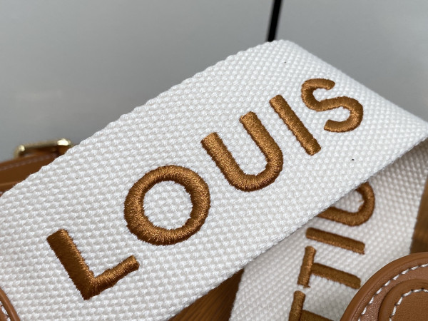 l**is V*t*n twist mm-23*17*9.5cm