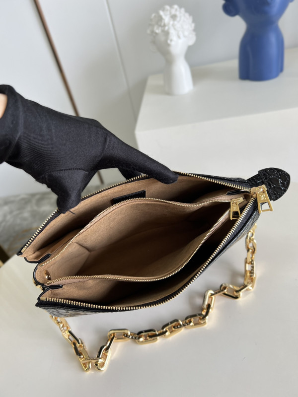 l**is V*t*n coussin pm-26*20*12cm