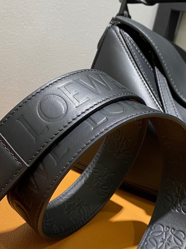 LOEWE Small Puzzle Bumbag-24*10*14cm