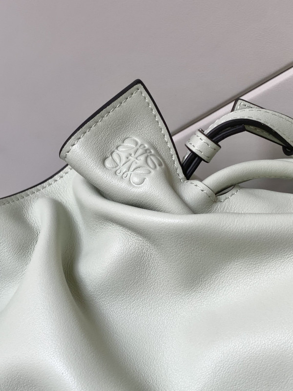 LOEWE Flamenco clutch- 24.5*30*10.5cm