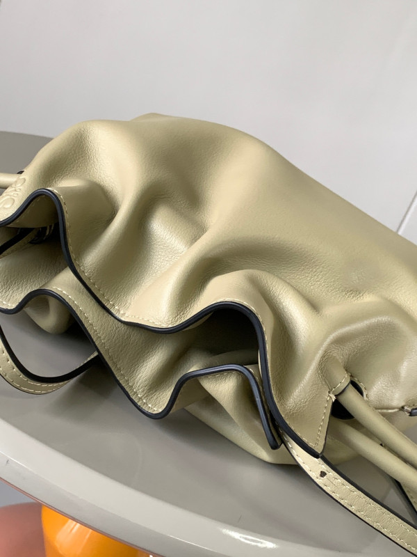 LOEWE Mini Flamenco clutch-23*18*9cm