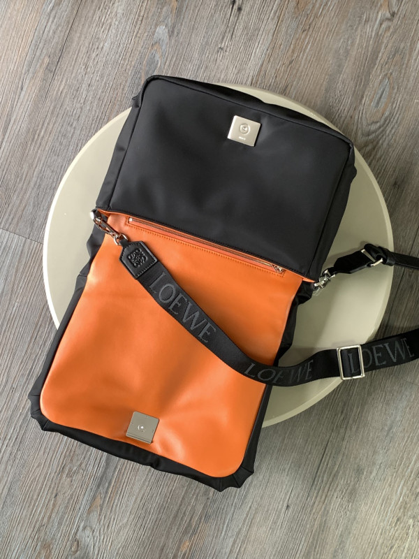 LOEWE Goya Puffer leather shoulder bag-30*20.5*10CM