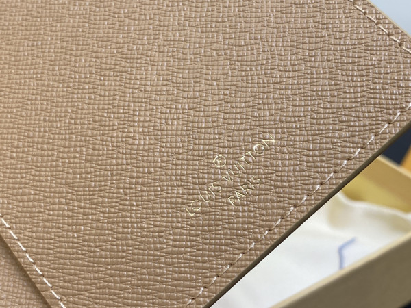 l**is V*t*n passport cover-10*14*2.5cm