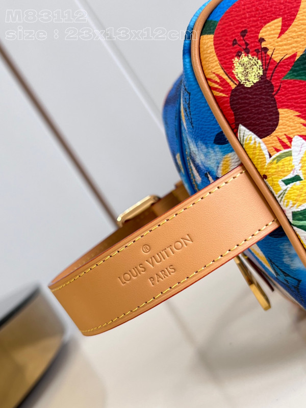 l**is V*t*n locker dopp kit bag-23*13*12cm