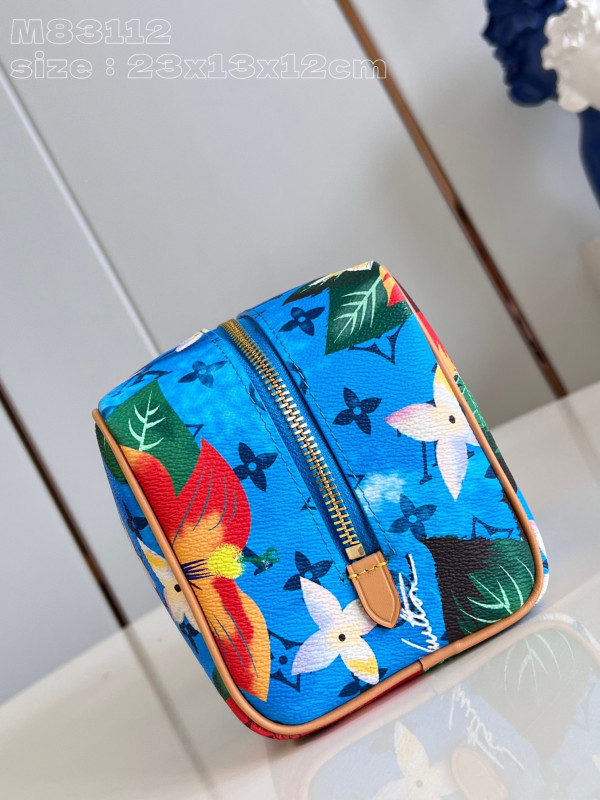 l**is V*t*n locker dopp kit bag-23*13*12cm