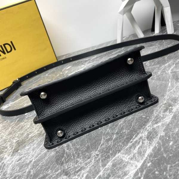 F**di peekaboo iseeu petite-20x11x15cm